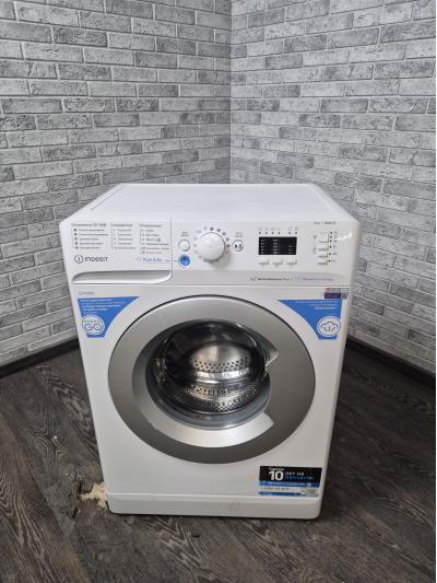 Стиральная машина Indesit BWSA 61051